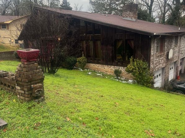 1025 Gloria Dr, Bessemer, AL 35022