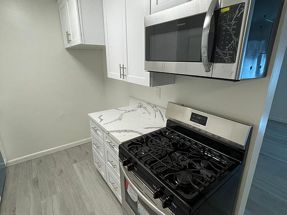 5th image of 12409 Texas Ave APT 4