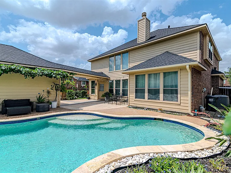 6219 Saint Rosalia Dr — Photo 47