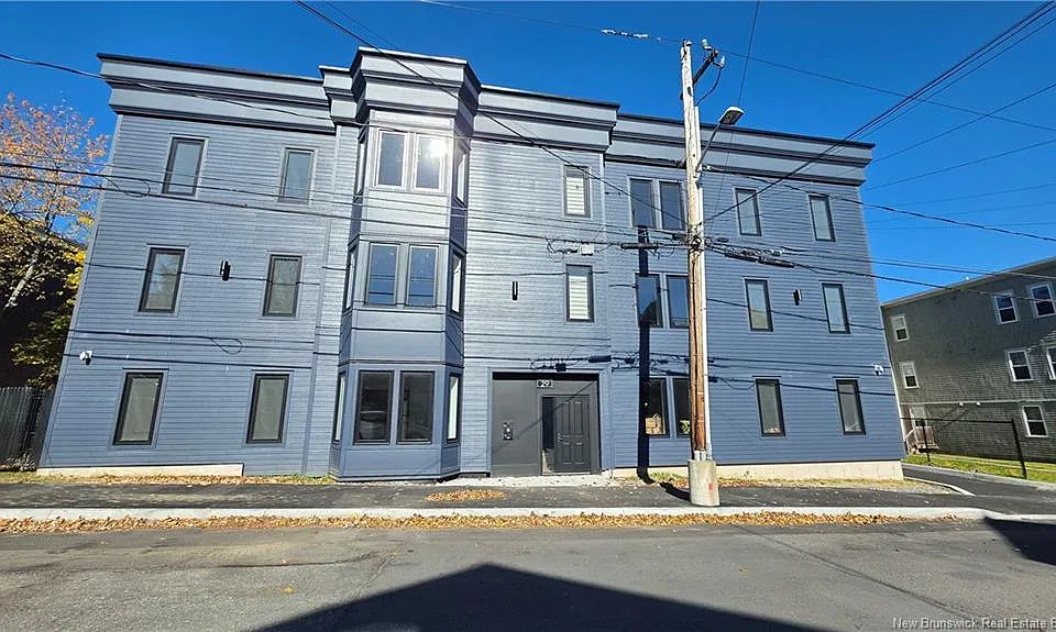 29 Metcalf St #306