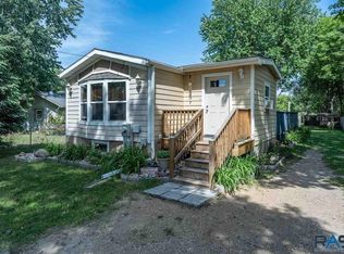 3112 N Wayland Ave, Sioux Falls, SD 57104