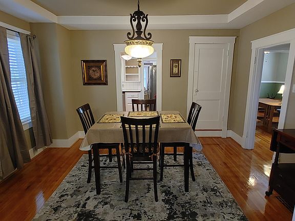 4th image of 725 Saint Marys Blvd