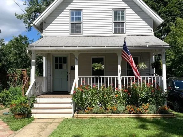 59 Garfield St, Greenfield, MA 01301