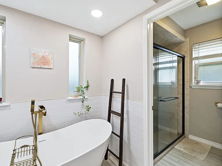 14002 Fairoak Xing — Photo 17