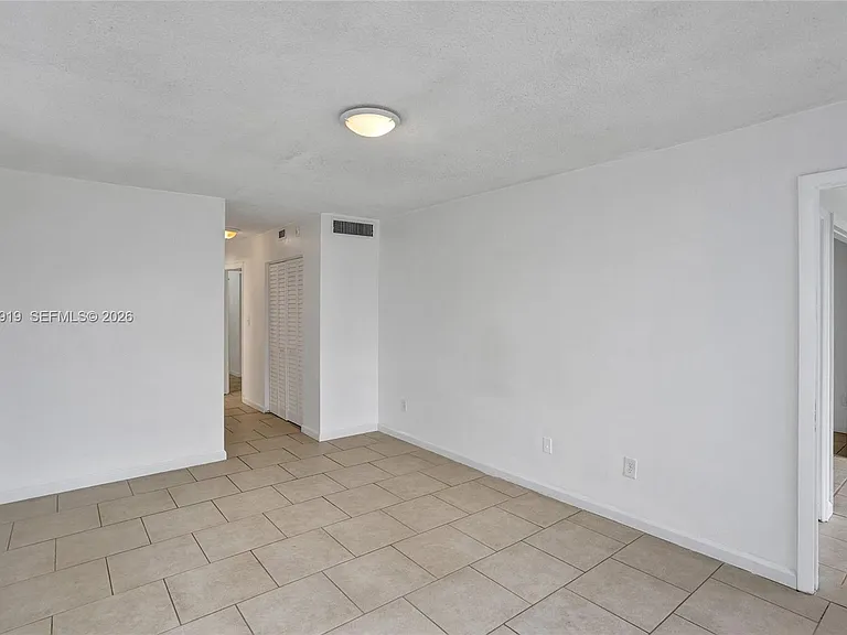 1601 NE 191st St #B112 — Photo 19