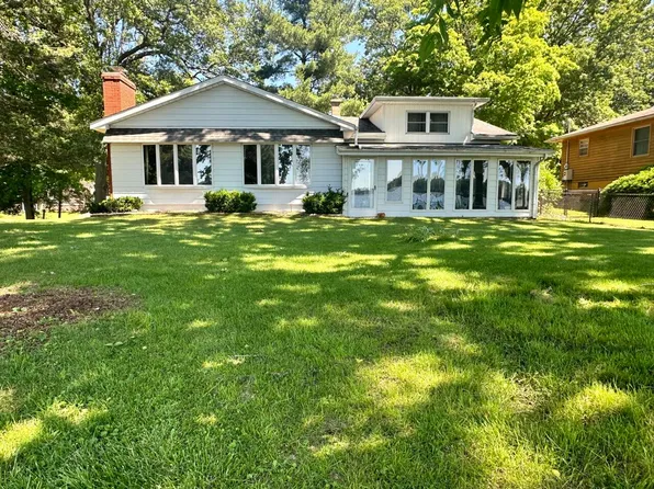 35321 51st Ave, Paw Paw, MI 49079