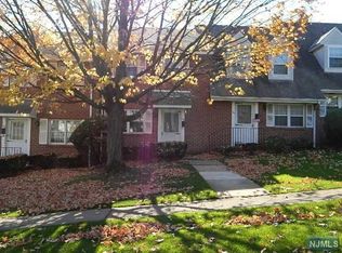 118 Parkview Dr #5, Teaneck, NJ 07666