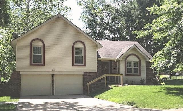 1st image of 4405 N 30th Ter