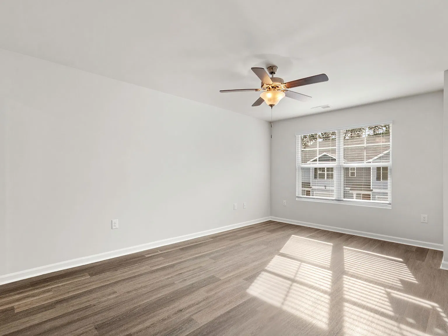 543 Gemstone Boulevard - 1 — Photo 2