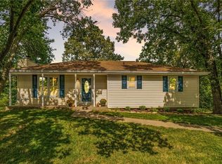 13306 NW Mohawk Rd, Kansas City, MO 64152