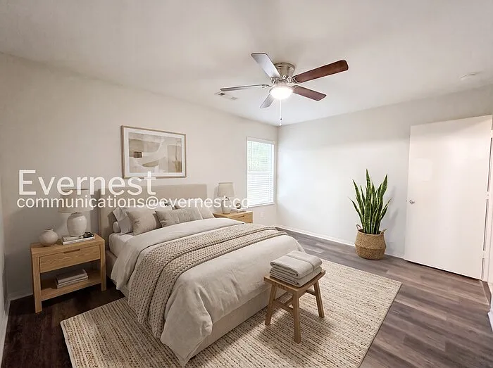 3 bed, 2.0 bath, 1328 sqft, $1,575 — Photo 4