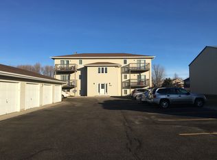 1919 Haughton Ave N #102, Mankato, MN 56003