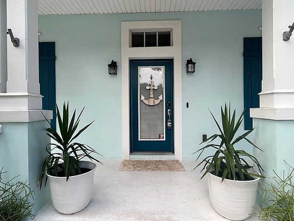 4th image of 528 Manns Harbor Dr