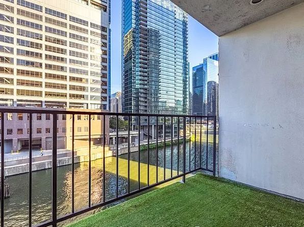 345 N Canal St #2B