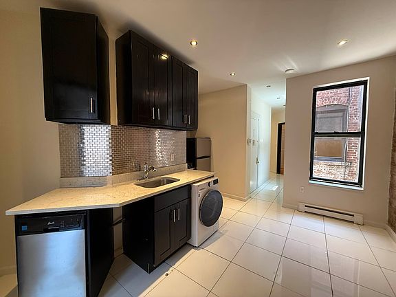 3rd image of 342 Manhattan Ave APT 5S