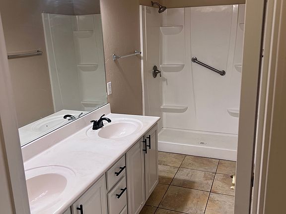 5th image of 7022 W Adamsgate Pl