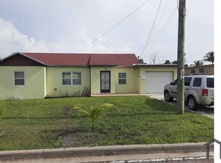 1093 W 28th St, Riviera Beach, FL 33404
