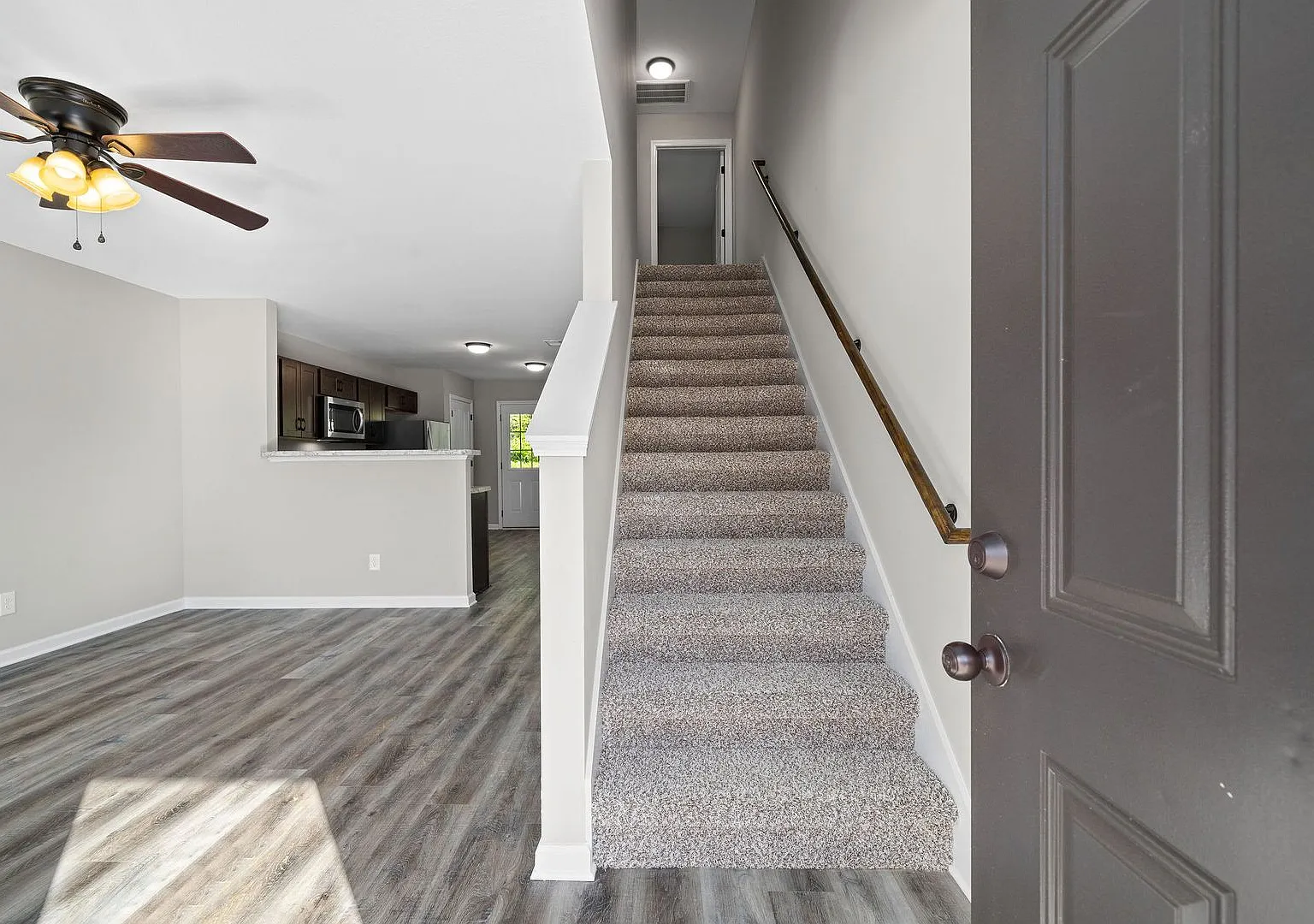 260 Smithson Lane — Photo 2