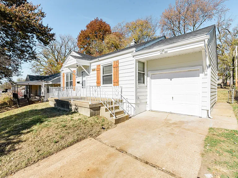 9429 Harold Dr — Photo 27