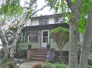 359 Dalwood Dr, Cleveland, OH 44110