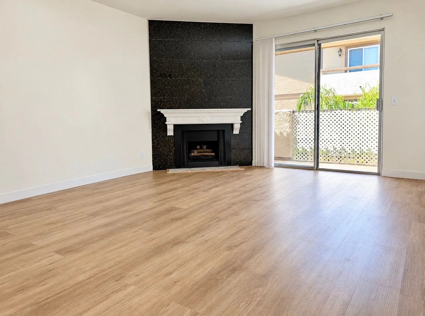 1226 Patricia Ave — Photo 3