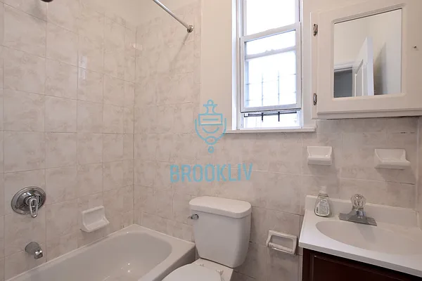 Rented by null | media 5
