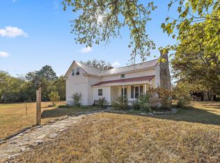 4911 Pyles Rd, Chapel Hill, TN 37034