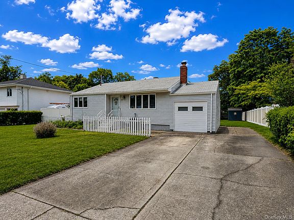 2nd image of 29 Sarah Drive