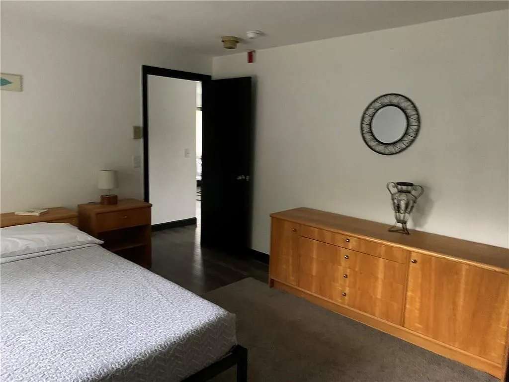 1 bed, 1.0 bath, 700 sqft, $1,750 — Photo 3