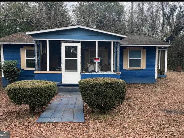 302 Cotton Ave, Marshallville, GA 31057