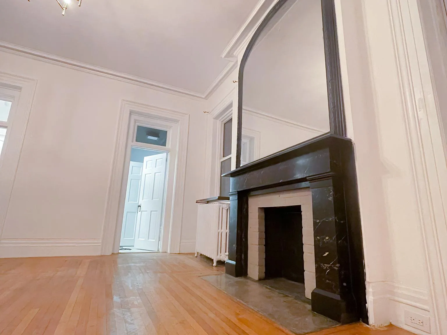 304 Washington Ave — Photo 2