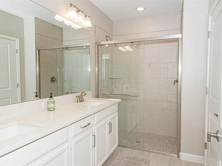 16657 Shell Bay Dr — Photo 31