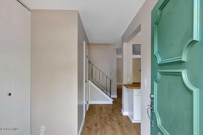 3rd image of 108 Knollwood Terrace