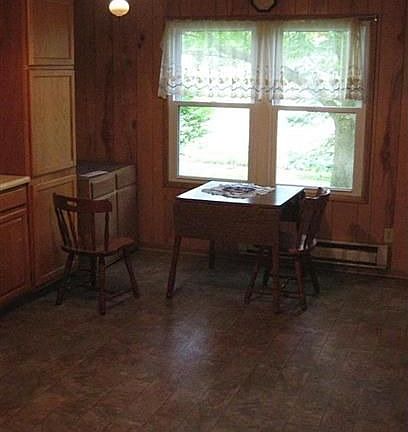 4th image of 4 White Oak Ct