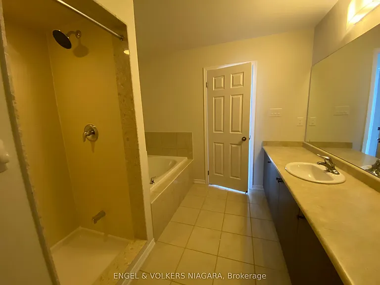 8576 Sweet Chestnut Dr — Photo 23