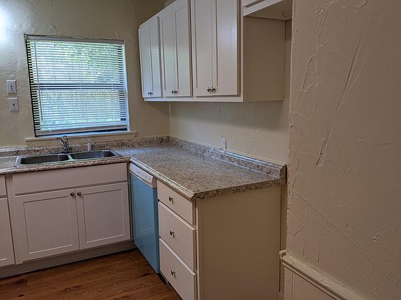 2nd image of 206 Burton Dr