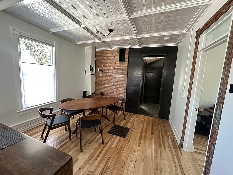 22 W Lamme St — Photo 5