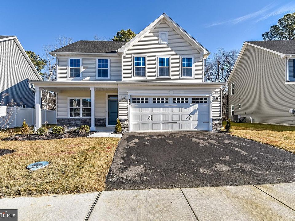 1st image of 405 Pathfinder Cir