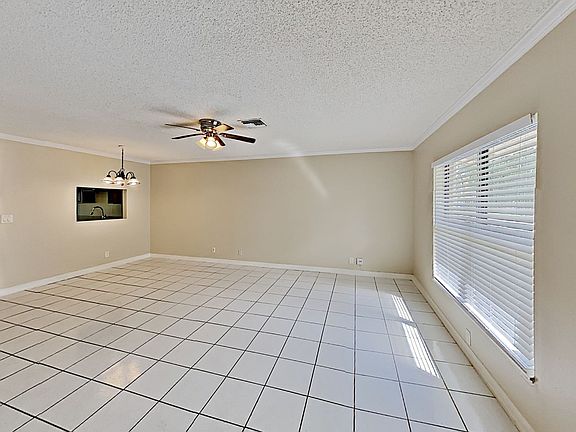 4th image of 5916 Ithaca Cir W