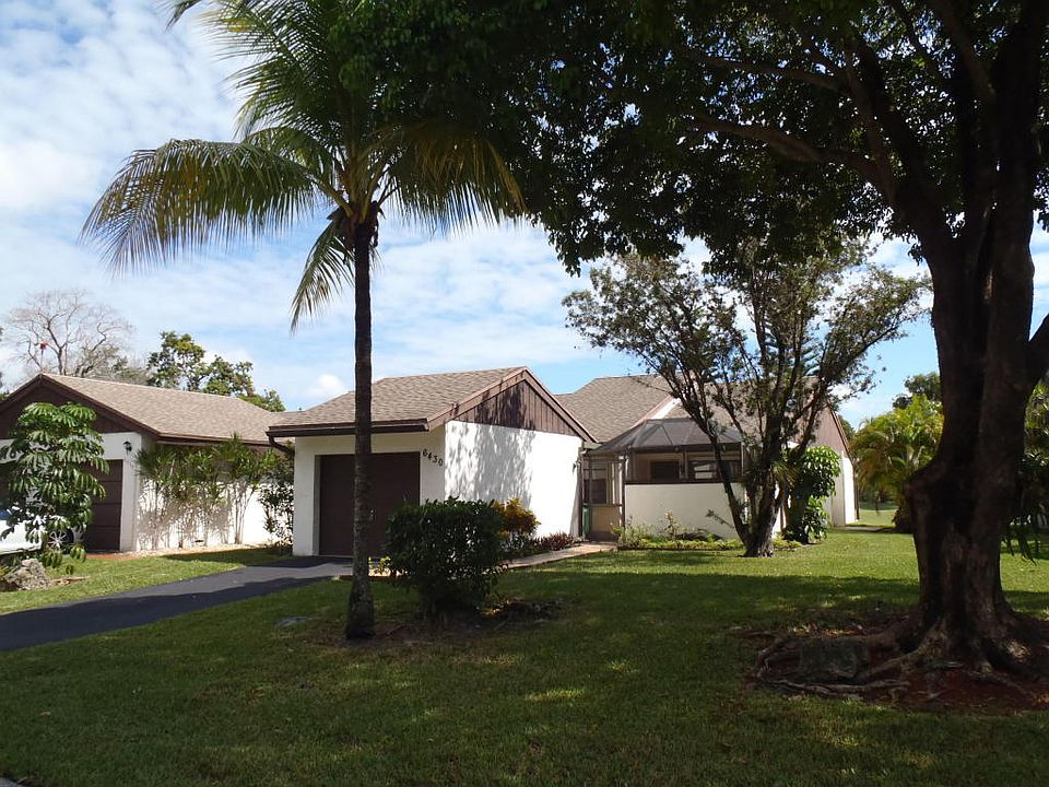 1st image of 6430 Pinehurst Cir E #E-e28
