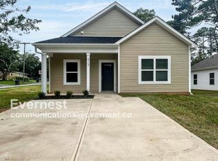 413 S Davis St, Dallas, NC 28034