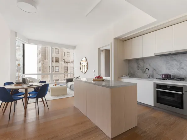 77 Greenwich Street image 4 of 19