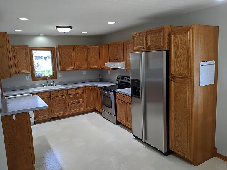 7692 Beachway Dr — Photo 4