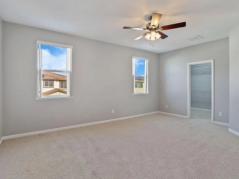 353 Rosebriar Pl — Photo 5