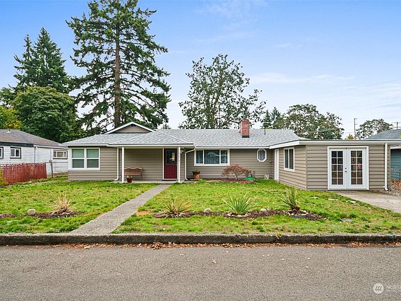 2nd image of 5814 Mount Tacoma Drive SW