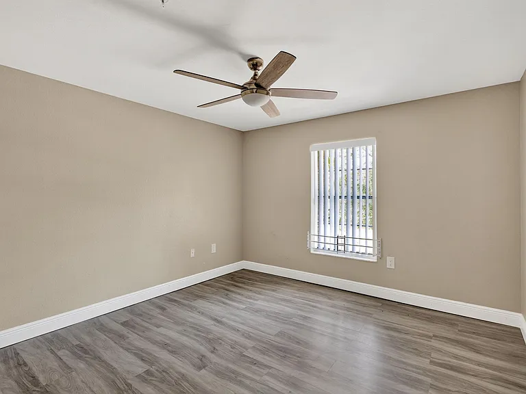 Mer Soleil Apartments — Photo 8