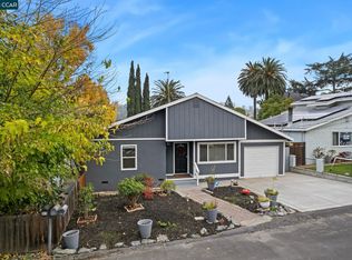 31 Adelaide Dr, Martinez, CA 94553