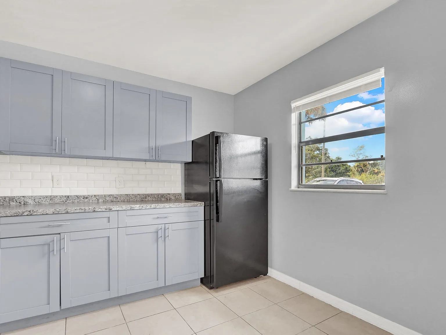 Louisiana Apartments — Photo 3