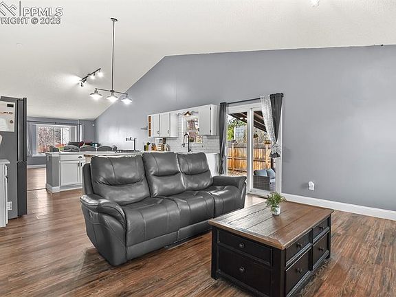 5th image of 8115 Tulip Tree Ct