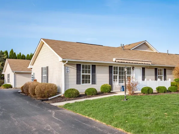 1377 Hillview Cir W, Newark, OH 43055